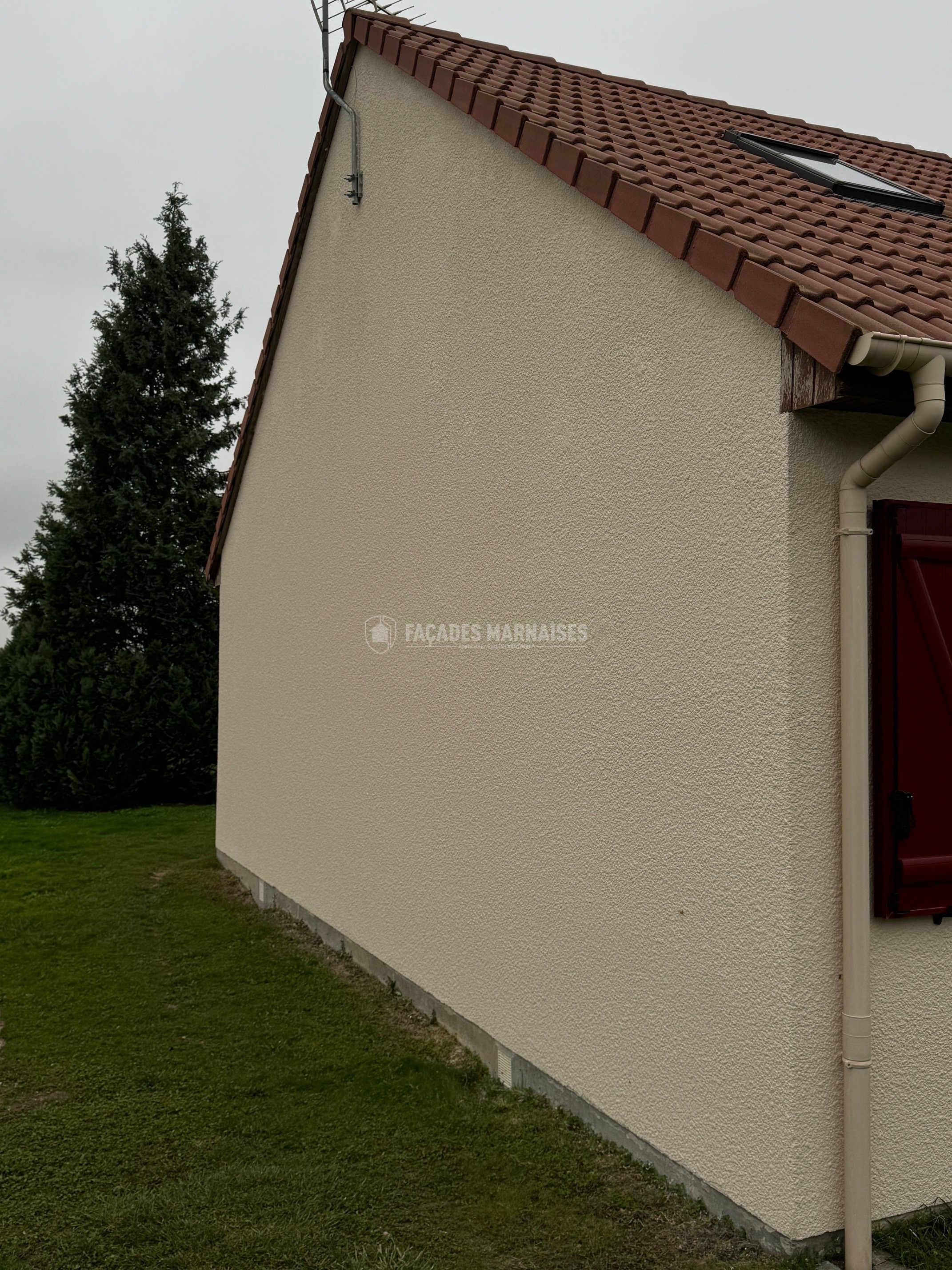 Façadier d'une maison à Cormontreuil, 51500, Marne